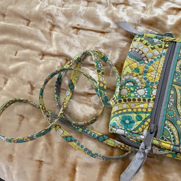 VERA BRADLEY SMALL CROSSBODY BAG:YELLOW/TURQUOISE/BROWN 9X7 xxxPOCKETS ! - Picture 2 of 5